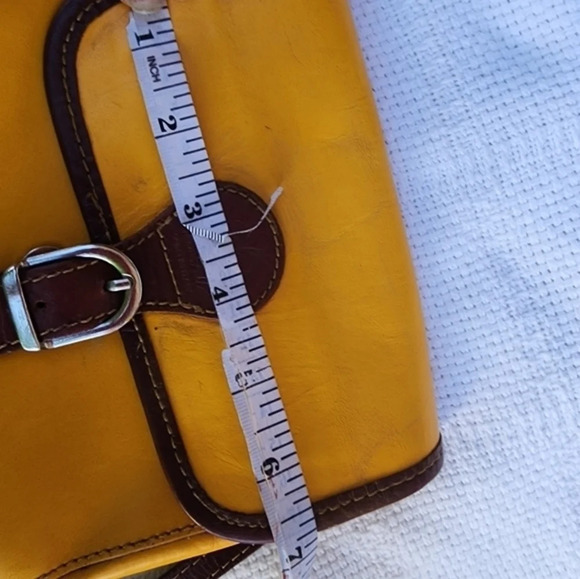 Vera Pelle Mustard Leather Crossbody‎ - Picture 5 of 13